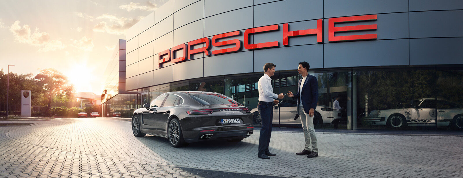 Аренда автомобилей Porsche - Porsche Центр Приморский